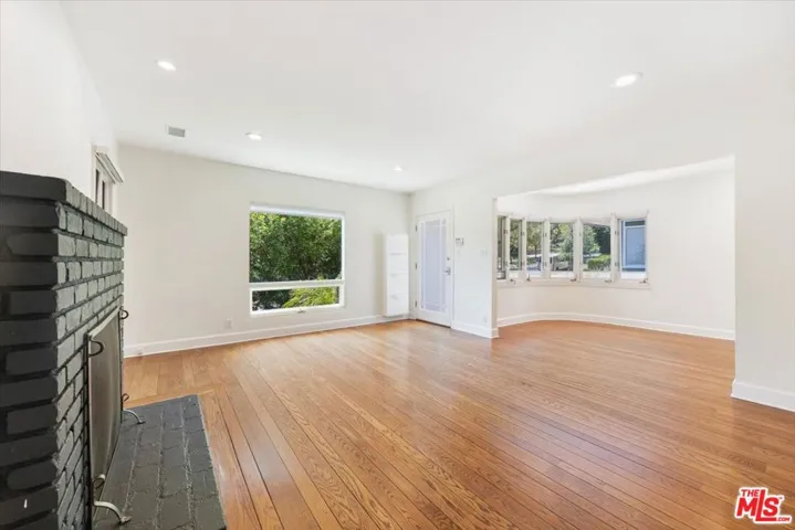 14041 Roblar Road, Sherman Oaks, California 91423