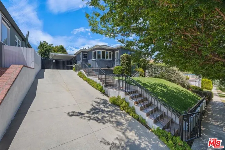 14041 Roblar Road, Sherman Oaks, California 91423