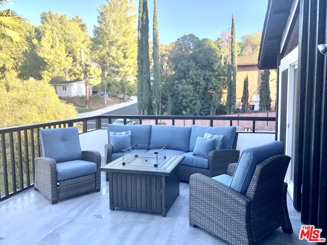 22700 W Flamingo Street, Los Angeles, California 91364