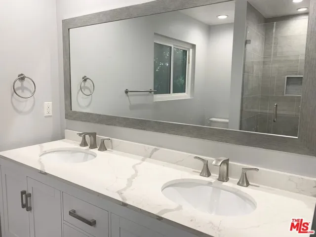 22700 W Flamingo Street, Los Angeles, California 91364