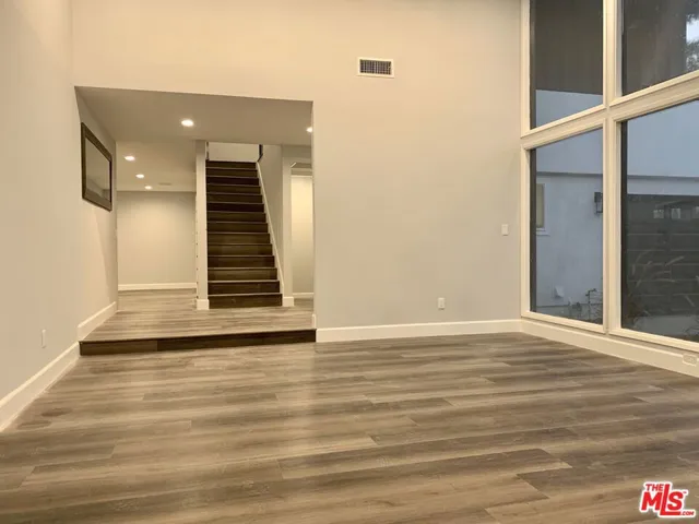 22700 W Flamingo Street, Los Angeles, California 91364
