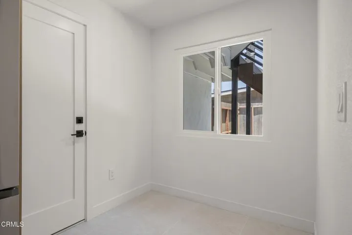 Unit 1 Dining nook 934 Sharon Ln