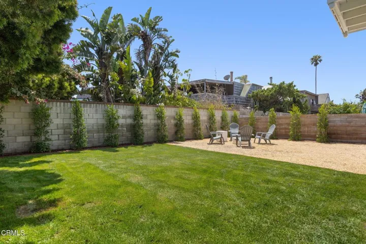 Backyard 3 934 Sharon Ln