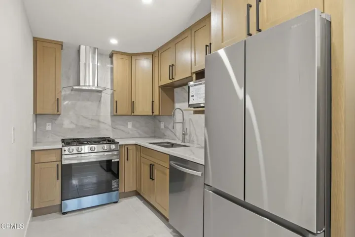 Unit 1 kitchen 934 Sharon Ln