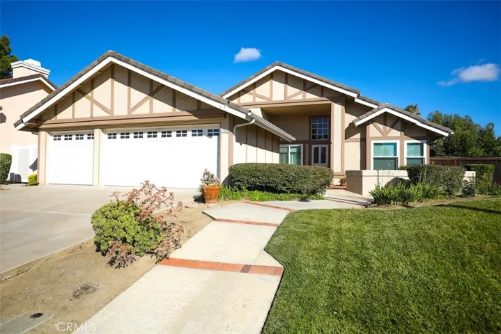 25406 Blackthorne Drive, Murrieta, California 92563