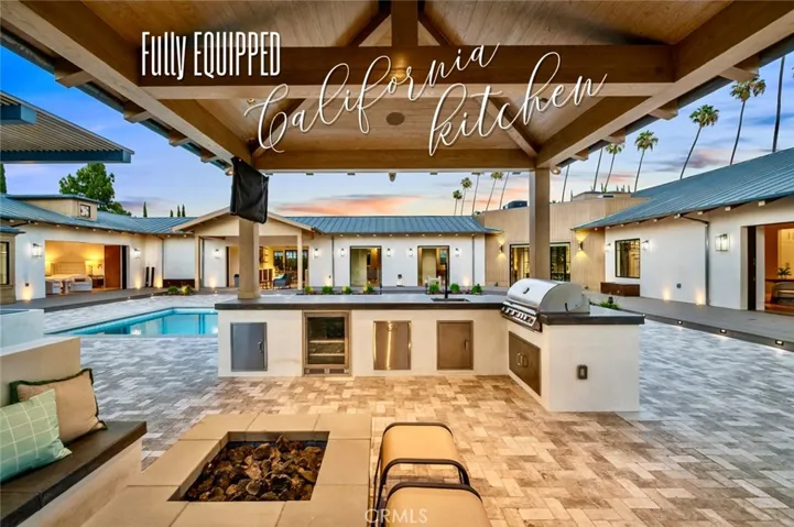 Fully-equipped California Kitchen