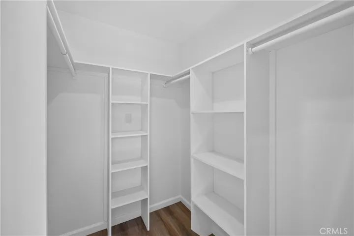 walk in closet