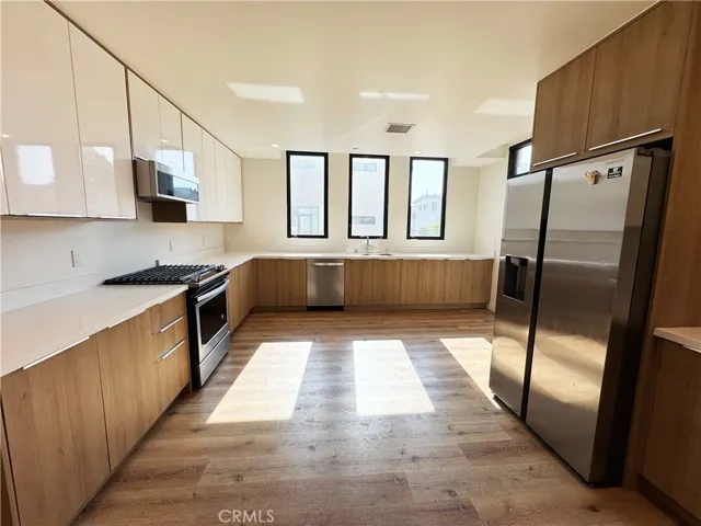501 N Santa Anita D, Arcadia, California 91006