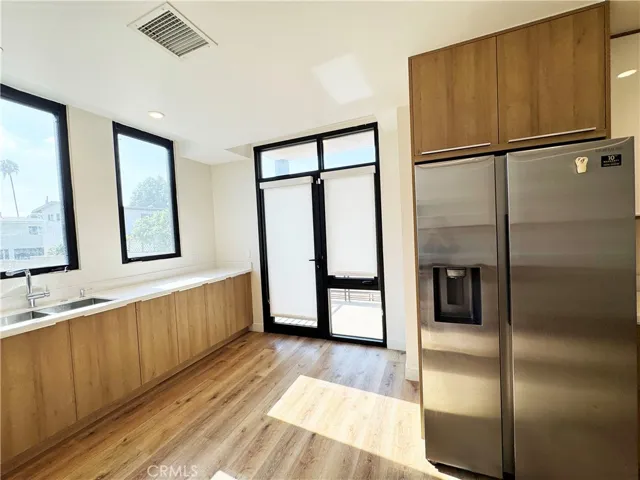 501 N Santa Anita D, Arcadia, California 91006