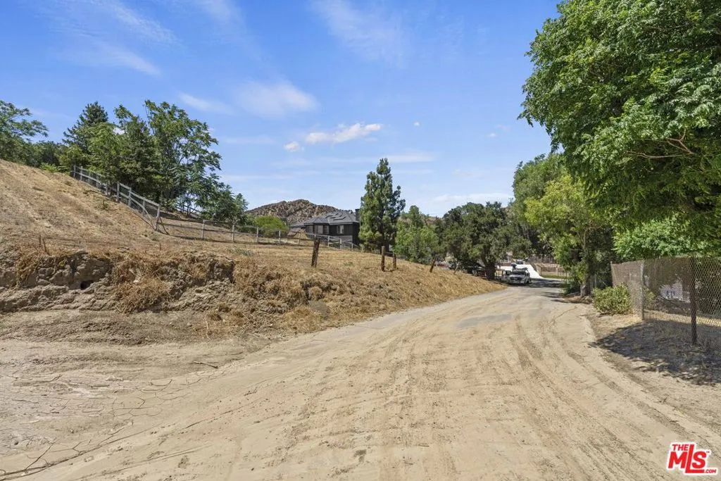 0 Hill St, Val Verde, California 91384 — photo 4