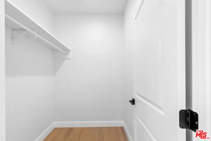 6932 Babcock Avenue, North Hollywood, California 91605