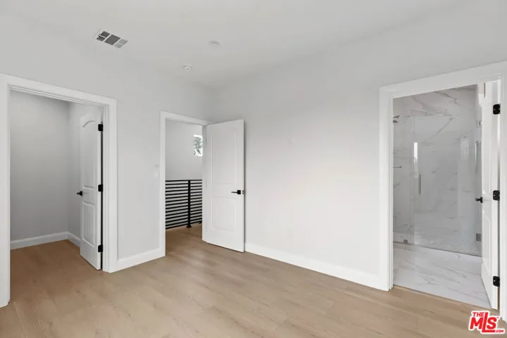 6932 Babcock Avenue, North Hollywood, California 91605