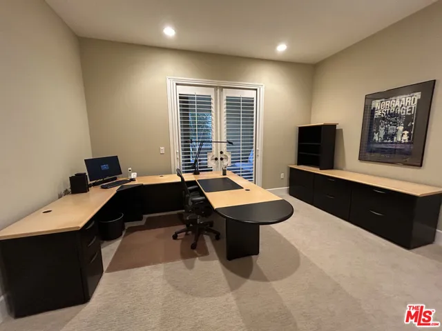 23500 Park Sorrento C33, Calabasas, California 91302