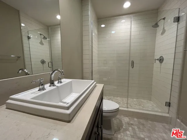 23500 Park Sorrento C33, Calabasas, California 91302