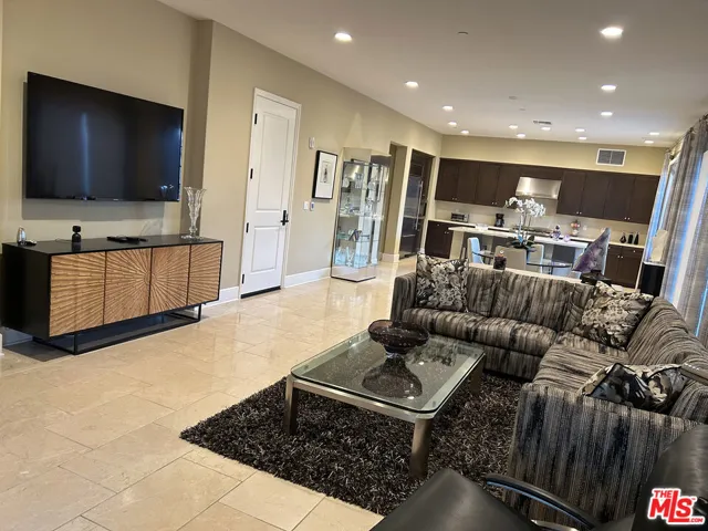 23500 Park Sorrento C33, Calabasas, California 91302