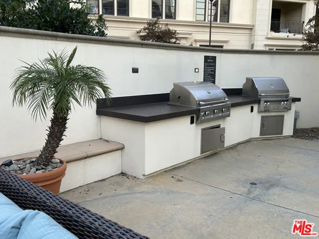23500 Park Sorrento C33, Calabasas, California 91302