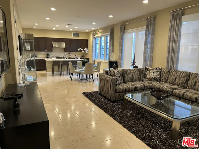 23500 Park Sorrento C33, Calabasas, California 91302