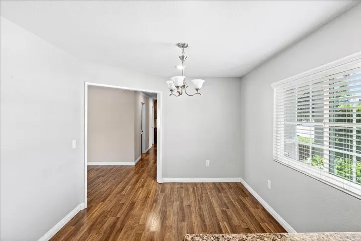 Casual Dining Area
