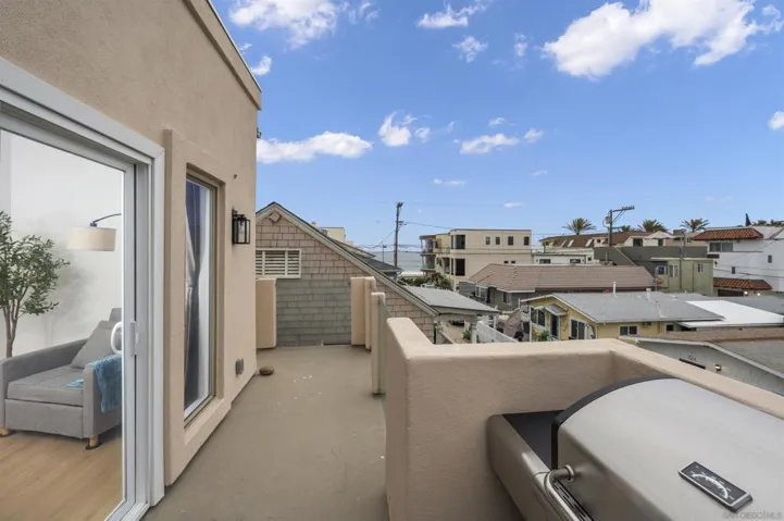 727 Ostend, San Diego, California 92109