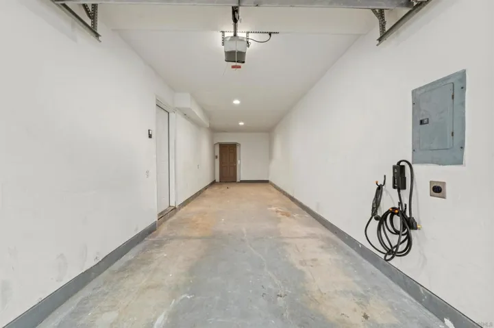 727 Ostend, San Diego, California 92109
