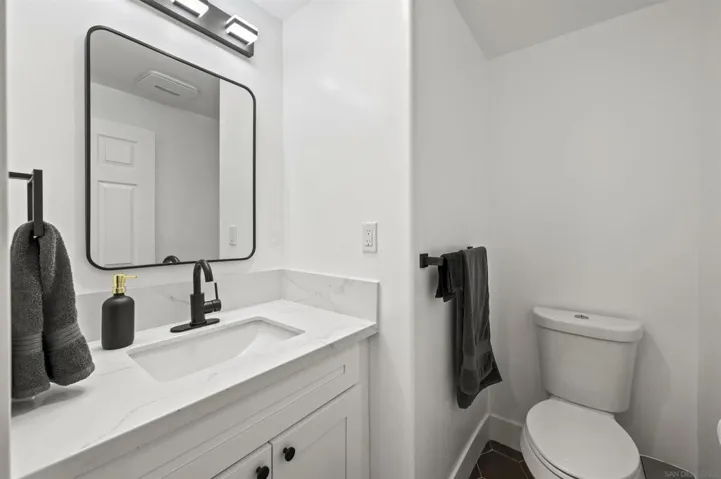 727 Ostend, San Diego, California 92109