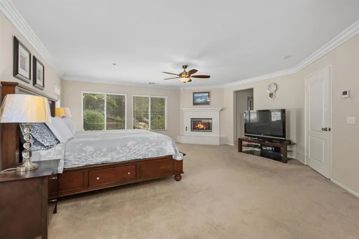 28292 Meadow Glen Way W, Escondido, California 92026