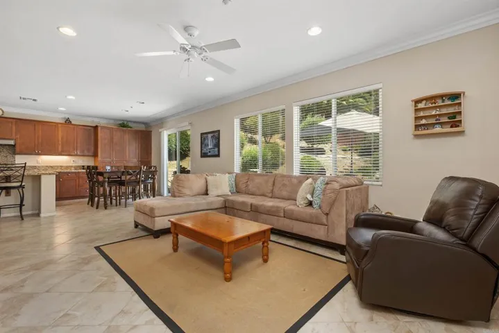 28292 Meadow Glen Way W, Escondido, California 92026