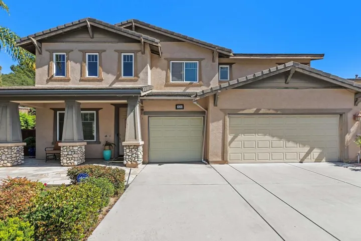 28292 Meadow Glen Way W, Escondido, California 92026
