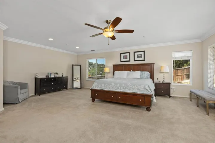 28292 Meadow Glen Way W, Escondido, California 92026