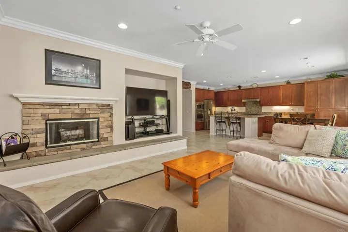 28292 Meadow Glen Way W, Escondido, California 92026