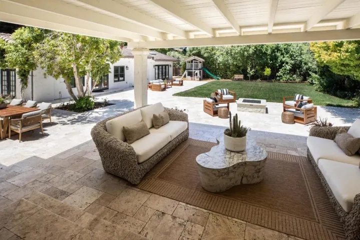 559 Placitas Avenue, Menlo Park, California 94025