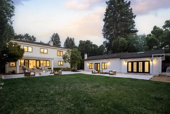 559 Placitas Avenue, Menlo Park, California 94025