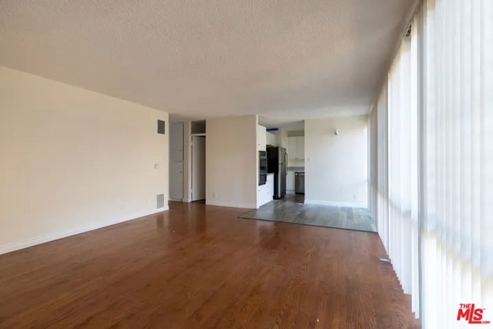 11133 Rose Avenue 5, Los Angeles, California 90034