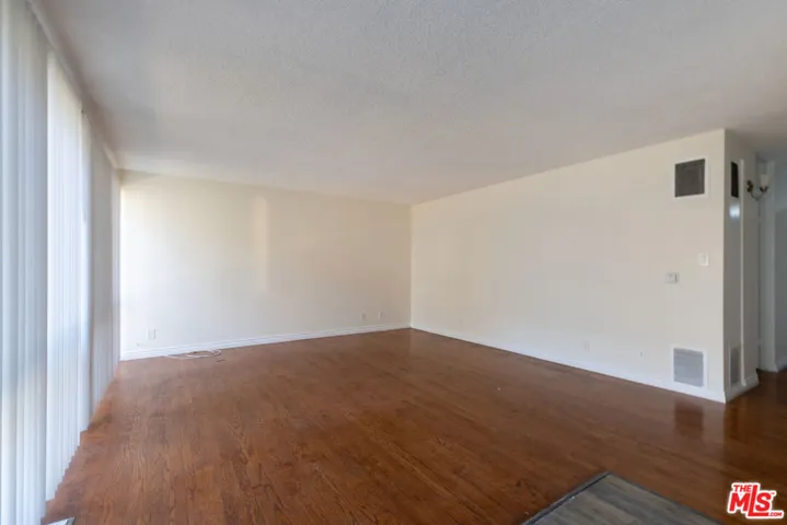 11133 Rose Avenue 5, Los Angeles, California 90034