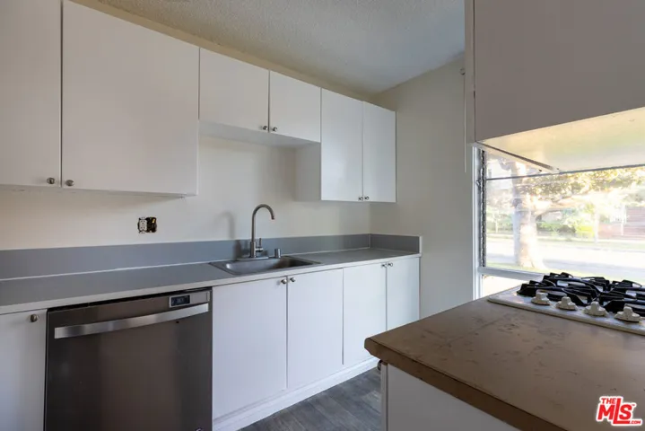 11133 Rose Avenue 5, Los Angeles, California 90034