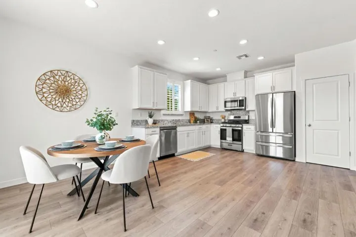 216 Raccoon Hollow Loop, Copperopolis, California 95228