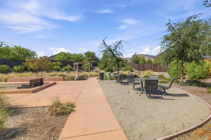 216 Raccoon Hollow Loop, Copperopolis, California 95228