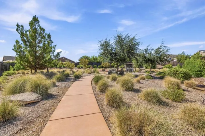 216 Raccoon Hollow Loop, Copperopolis, California 95228