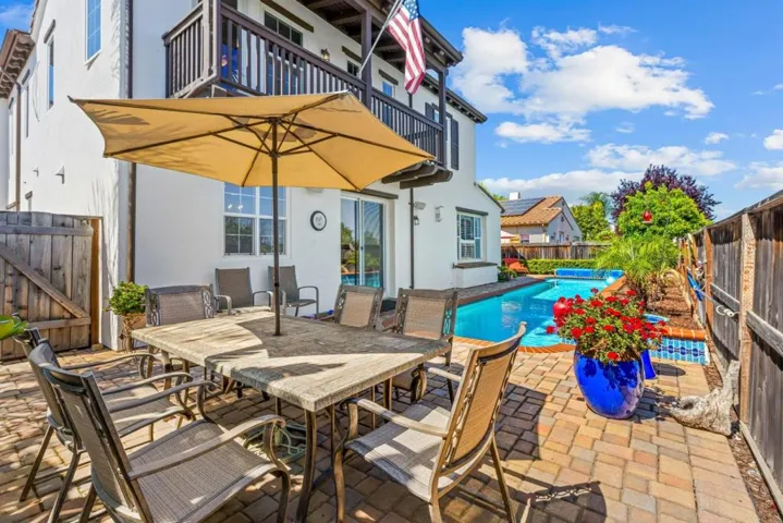 6560 Eagle Ridge Court, Gilroy, California 95020
