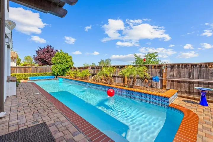 6560 Eagle Ridge Court, Gilroy, California 95020
