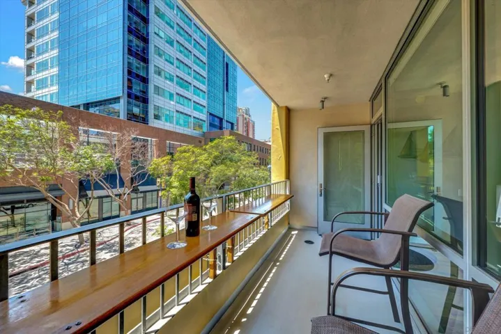 Spacious balcony-Views directly toward Petco Park! Enjoy having a BBQ listening to the ballgames and or any of the major artists concerts!