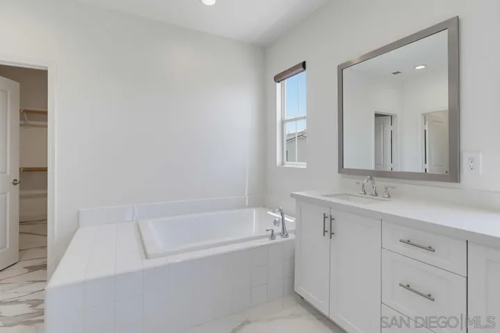1124 Camino Levante, Chula Vista, California 91913