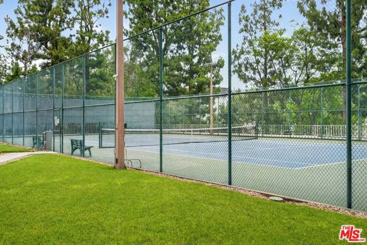 100 S Doheny Drive 402, Los Angeles, California 90048