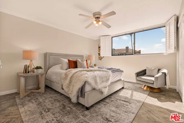 100 S Doheny Drive 402, Los Angeles, California 90048