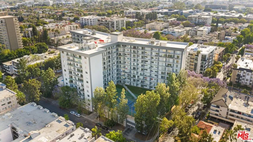 100 S Doheny Drive 402, Los Angeles, California 90048