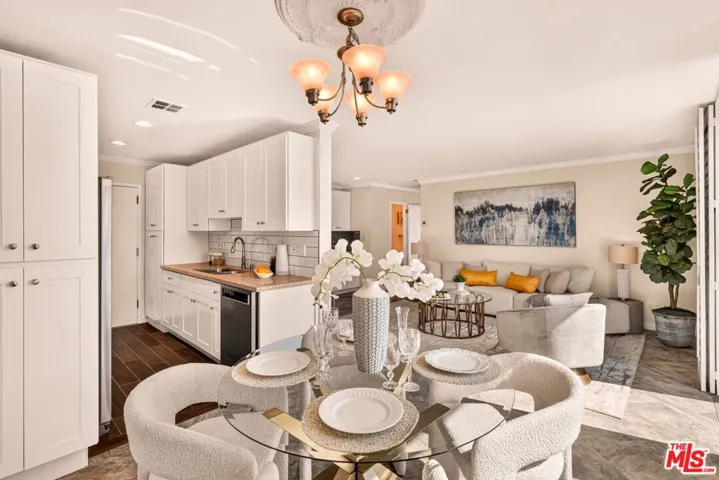100 S Doheny Drive 402, Los Angeles, California 90048