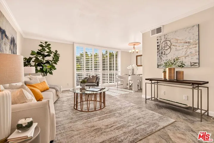 100 S Doheny Drive 402, Los Angeles, California 90048