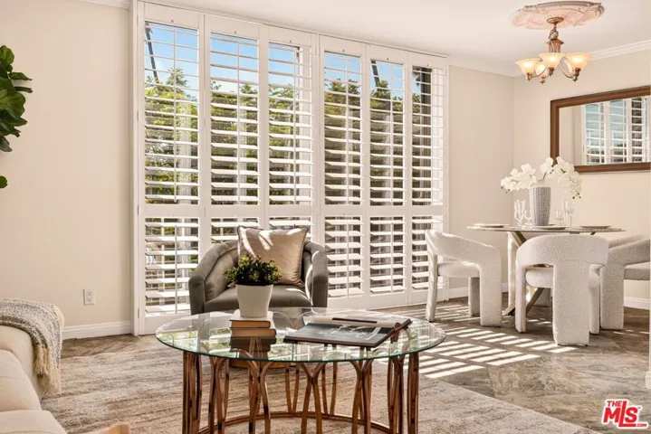 100 S Doheny Drive 402, Los Angeles, California 90048