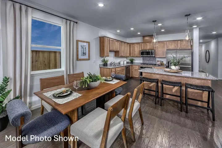 420 Tall Grass Way, Hollister, California 95023