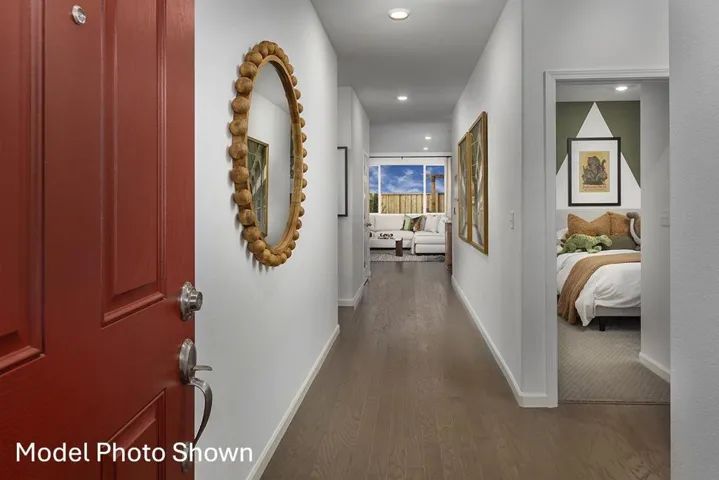 420 Tall Grass Way, Hollister, California 95023